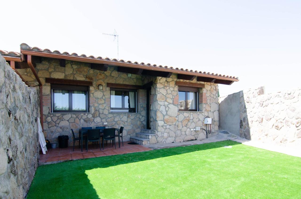 Casa Rural Los Cantaros. Zarapicos Luaran gambar