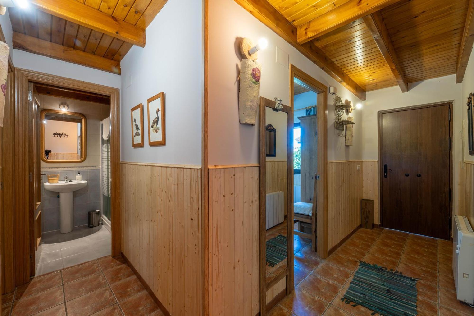Casa Rural Los Cantaros. Zarapicos Luaran gambar
