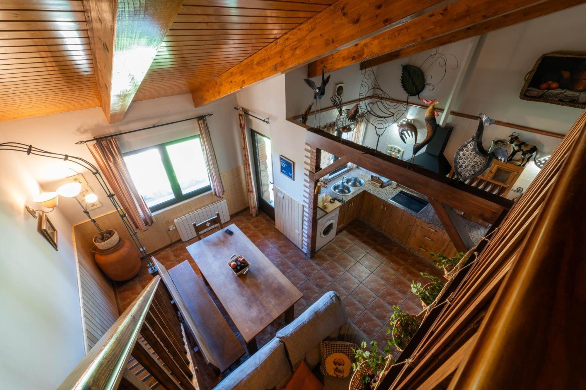 Casa Rural Los Cantaros. Zarapicos Luaran gambar